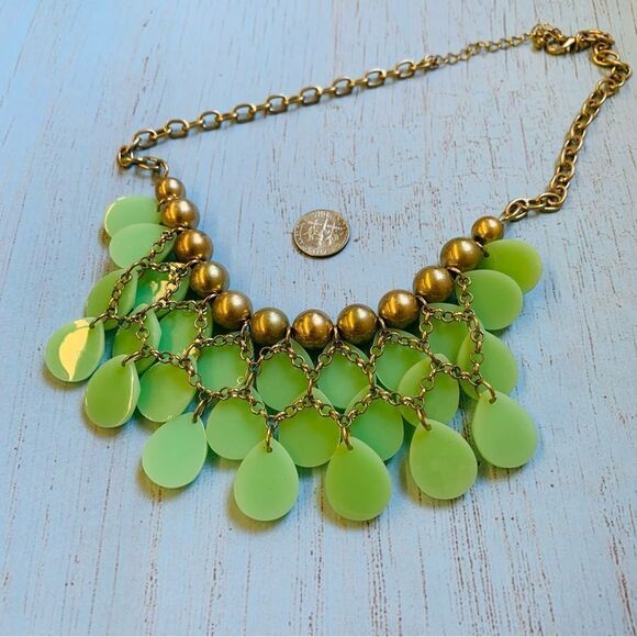 Green Gold Bib Necklace - Picture 3 of 3